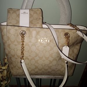 COACH PURSE/TOTE AND WALLET